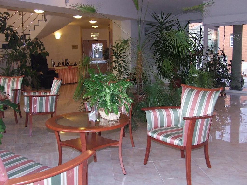 Szonyi Garden Hotel Pest Budapeste Exterior foto